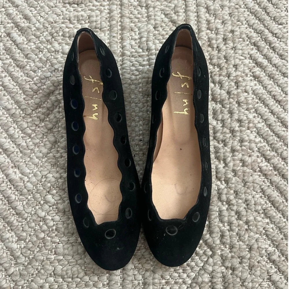 French Sole NY Black Suede Scalloped Grommet Wedge Heels Made in Spain 7B